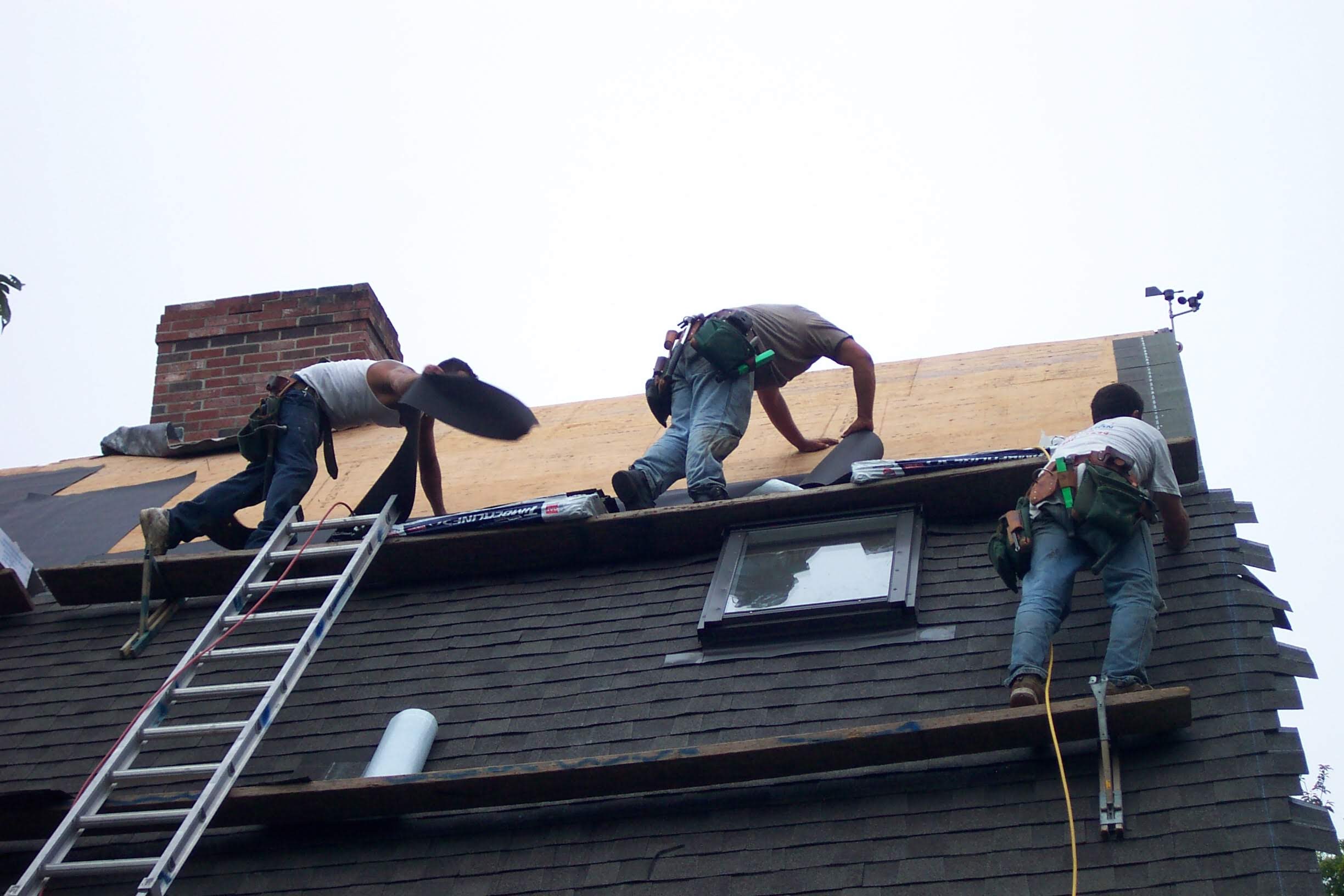 Rowden Roofing And Remodeling LLC: Service Image-1 Rowden Roofing And Remodeling LLC: Service Image-1